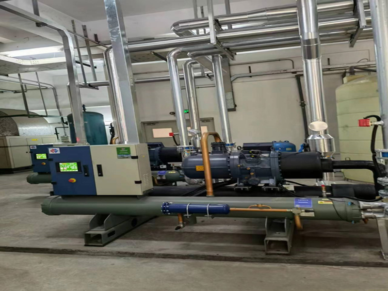 ���ݻ���ĳ��ճ�����޹�˾��ҵ��ȴ��Ŀ